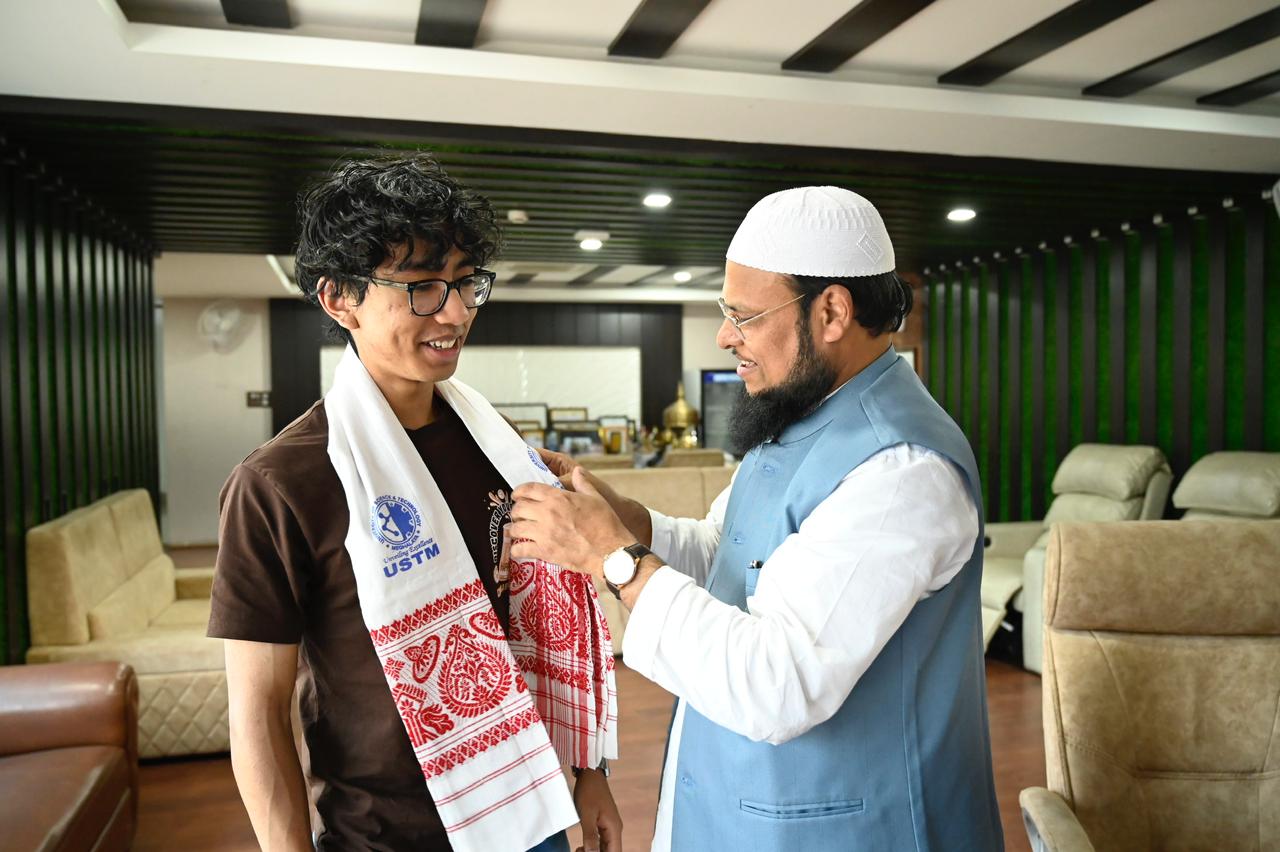 Data collectors learning to use recording equipment